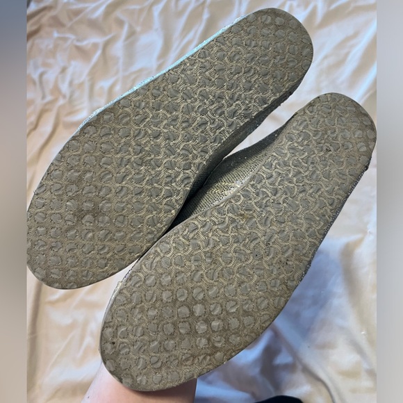 TOMS Sparkly Loafers - Picture 4 of 11